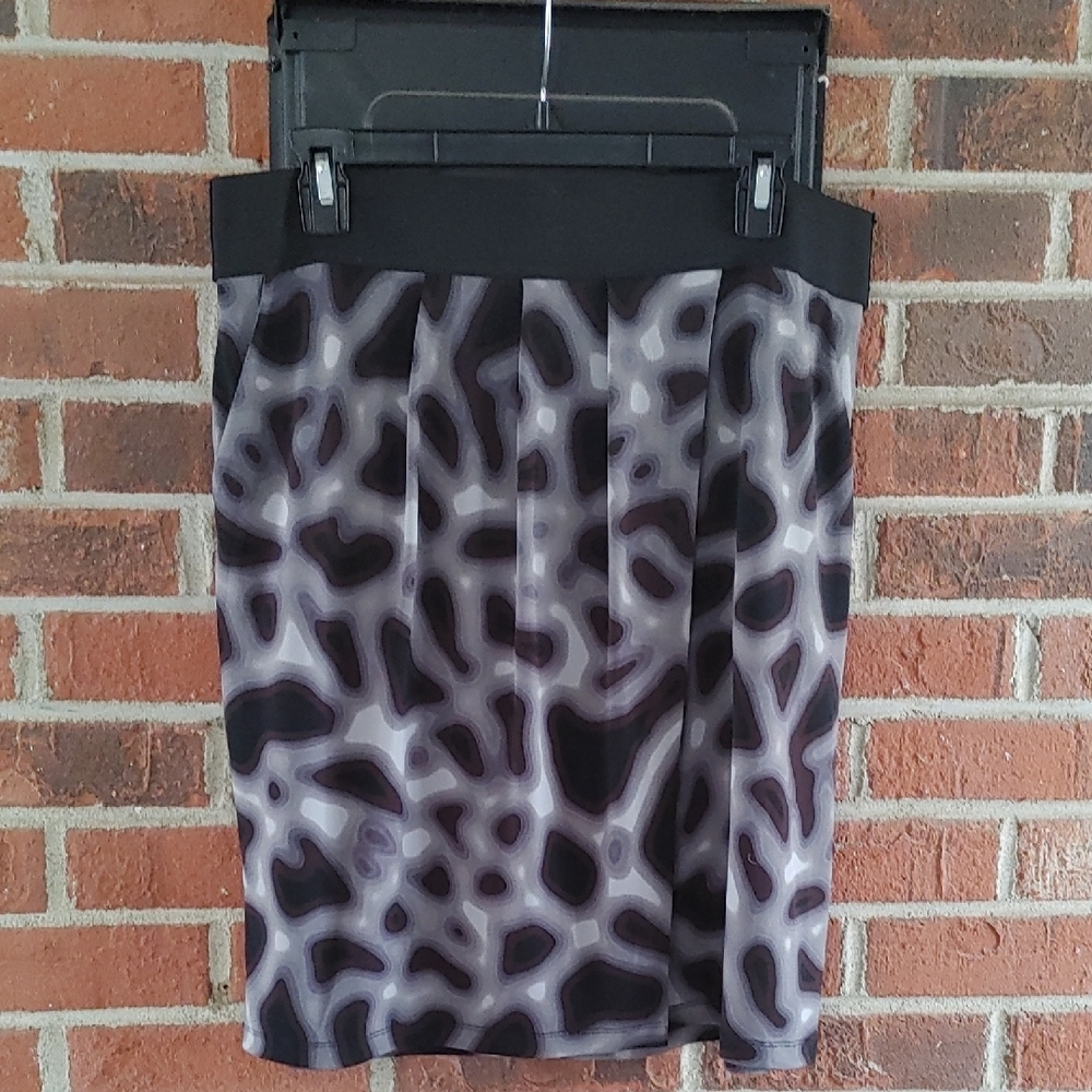 Worthington Front Pleated Skirt Size L
